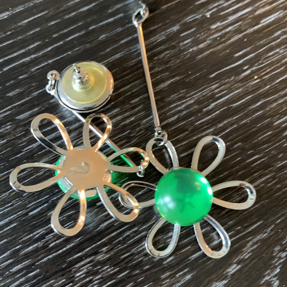 Long earrings - Picture 4 of 4